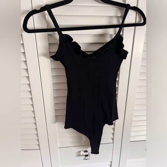 Reformation Black Ribbed Ruffled Tank Top Body Suit Small - Picture 1 of 4